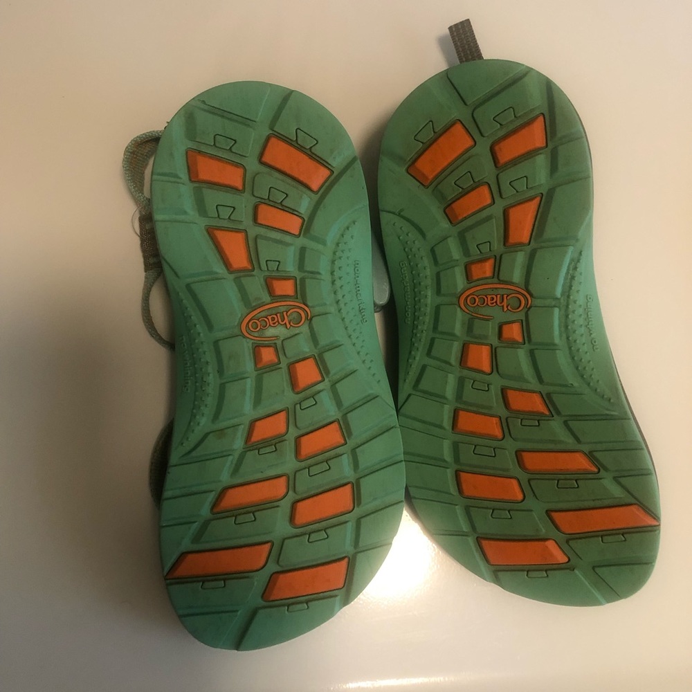 Chacon - Picture 4 of 5